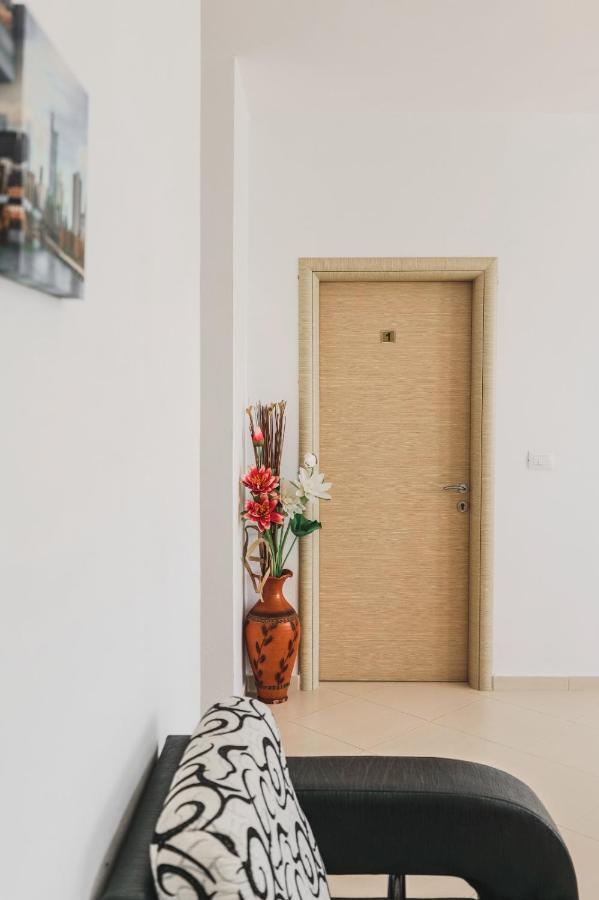 Vila Mario Aparthotel Ksamil Exterior photo